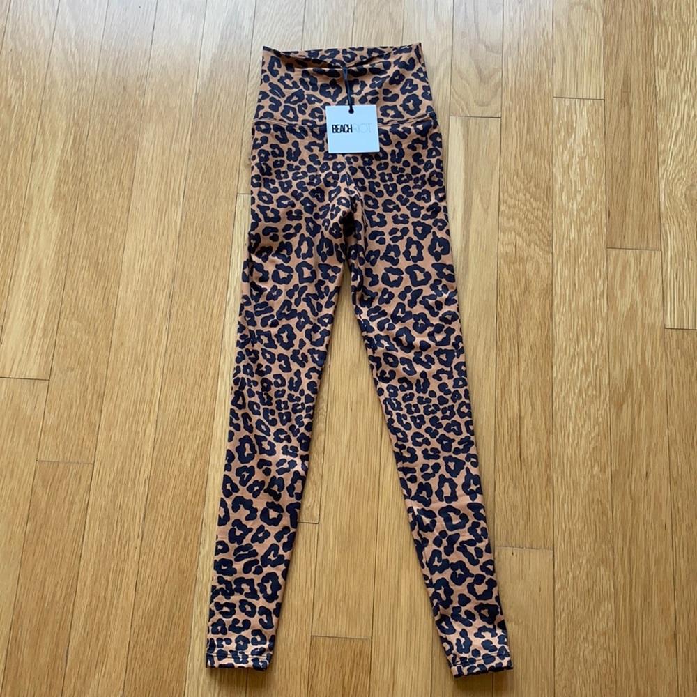 Beachriot workout leggings